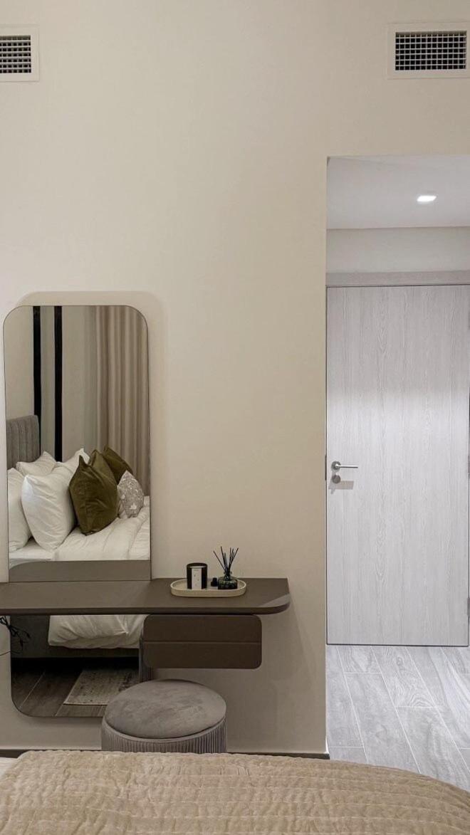 Villa Modern Luxury At The Yas Escape Abou Dabi