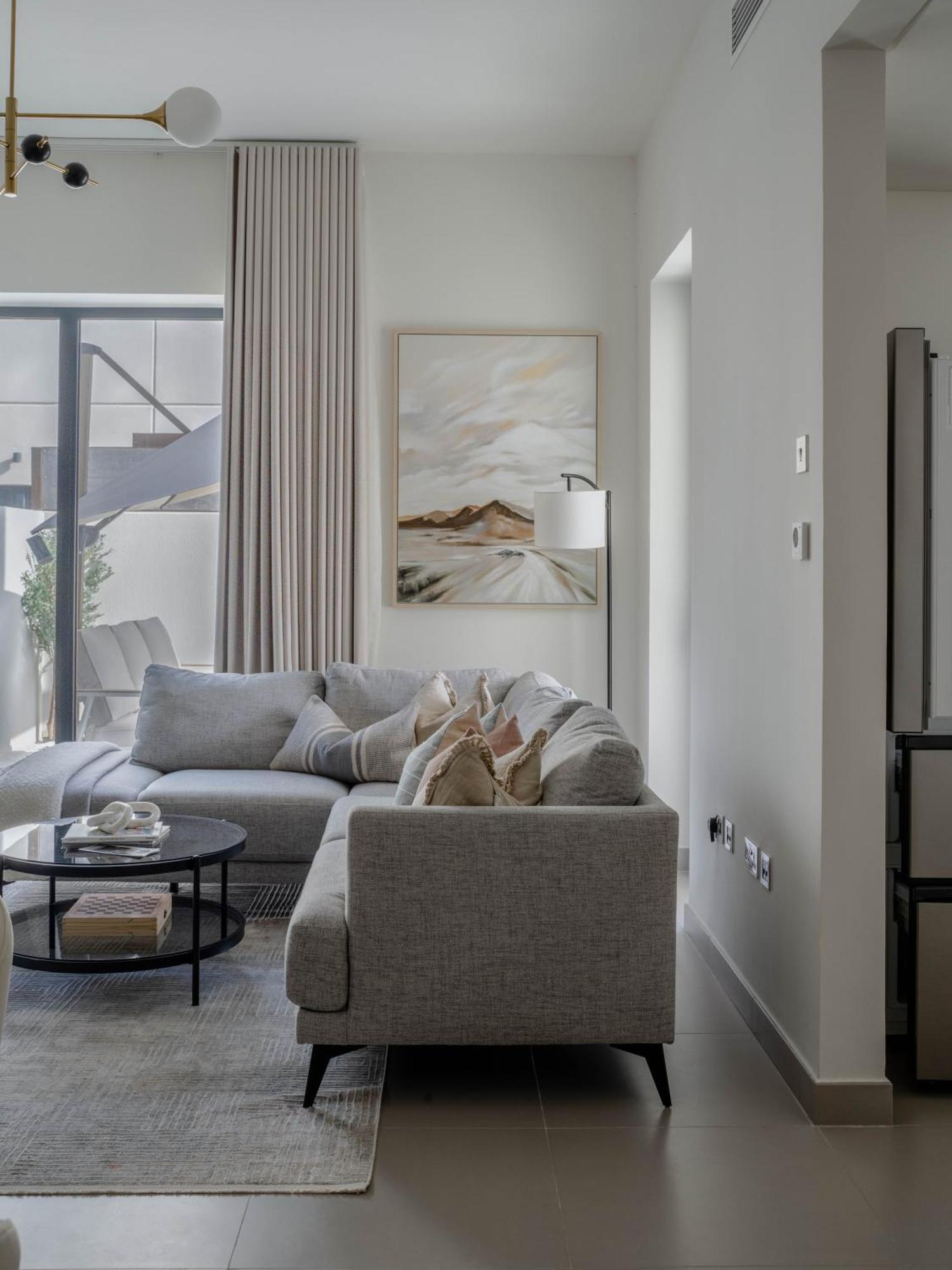Modern Luxury At The Yas Escape Villa Abou Dabi